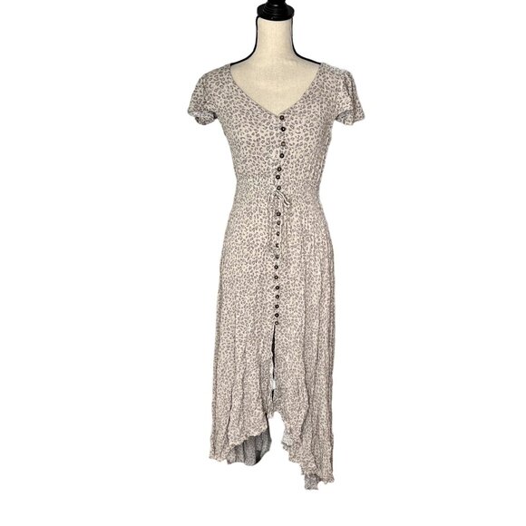 Olivaceous Tulip Hem Button up dress Size L - Picture 8 of 8